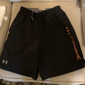 Orangetheory men’s under Armour shorts
